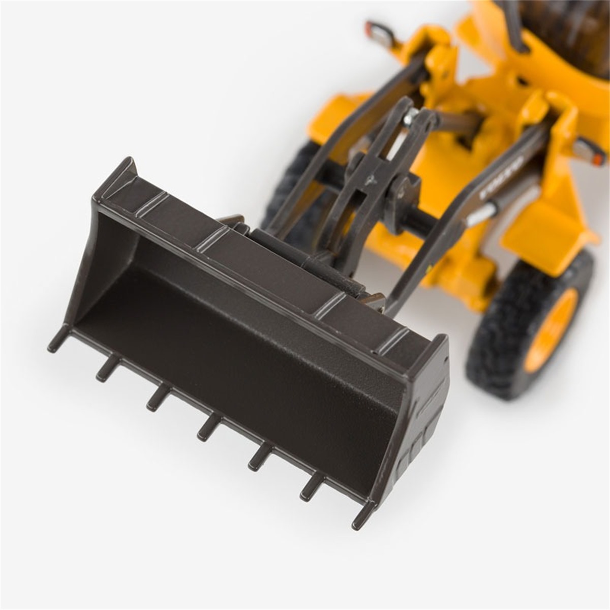 VOLVO L30G LOADER MODEL